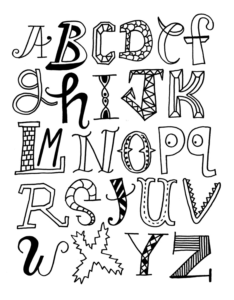 Coloriage de l'alphabet avec des lettres décorées et des éléments ludiques