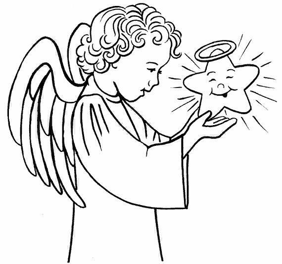 Un ange souriant avec des ailes déployées au milieu de nuages