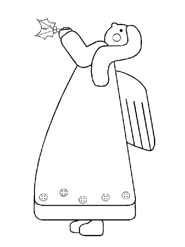 Un ange délicat tenant un cœur sur fond nuageux