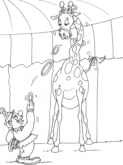 Un éléphant jongleur au cœur d'un cirque animé