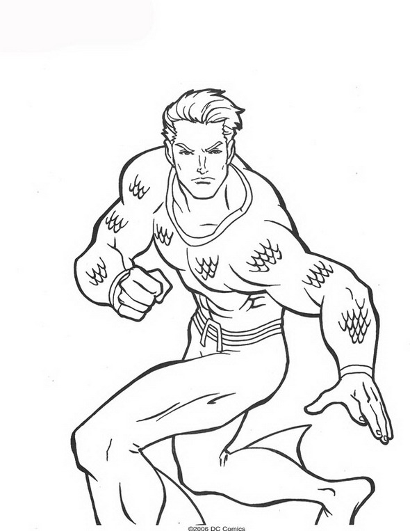 Aquaman brandissant son trident au-dessus des vagues tumultueuses