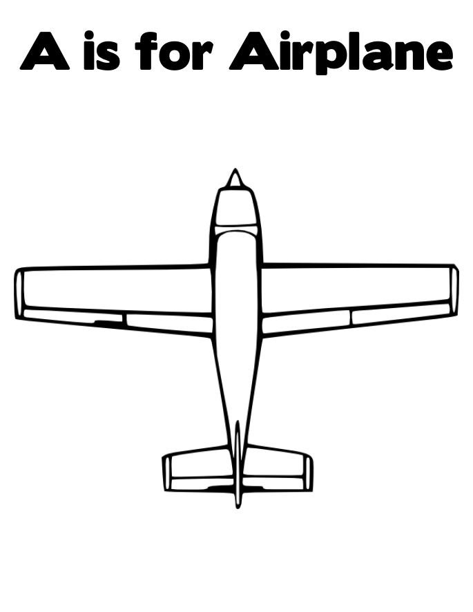 Avion en plein vol sur un fond nuageux