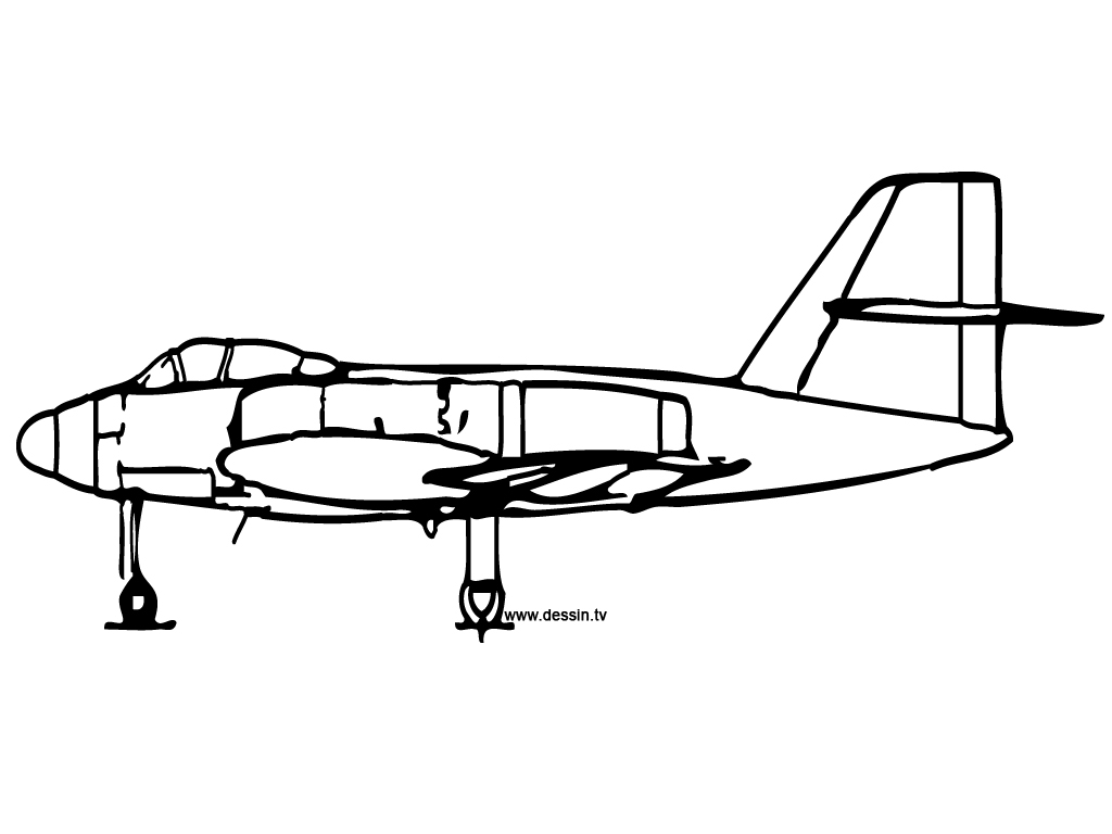 Avion survolant un paysage nuageux