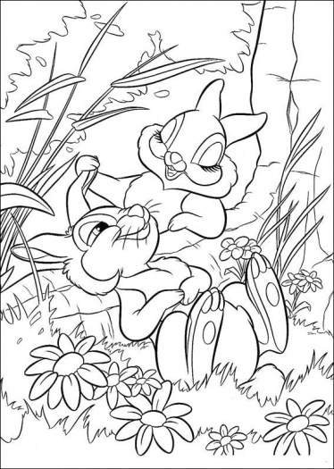 Coloriage de Bambi jouant dans la forêt