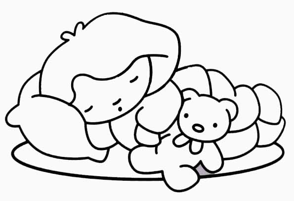 Un bébé joyeux jouant avec un ours en peluche dans un jardin