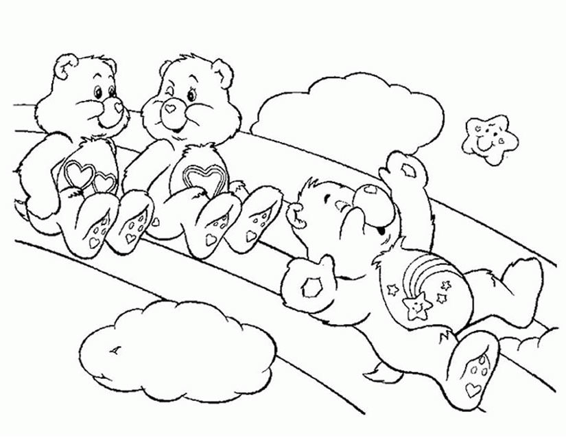 Calinours des Bisounours entouré de nuages et d'étoiles