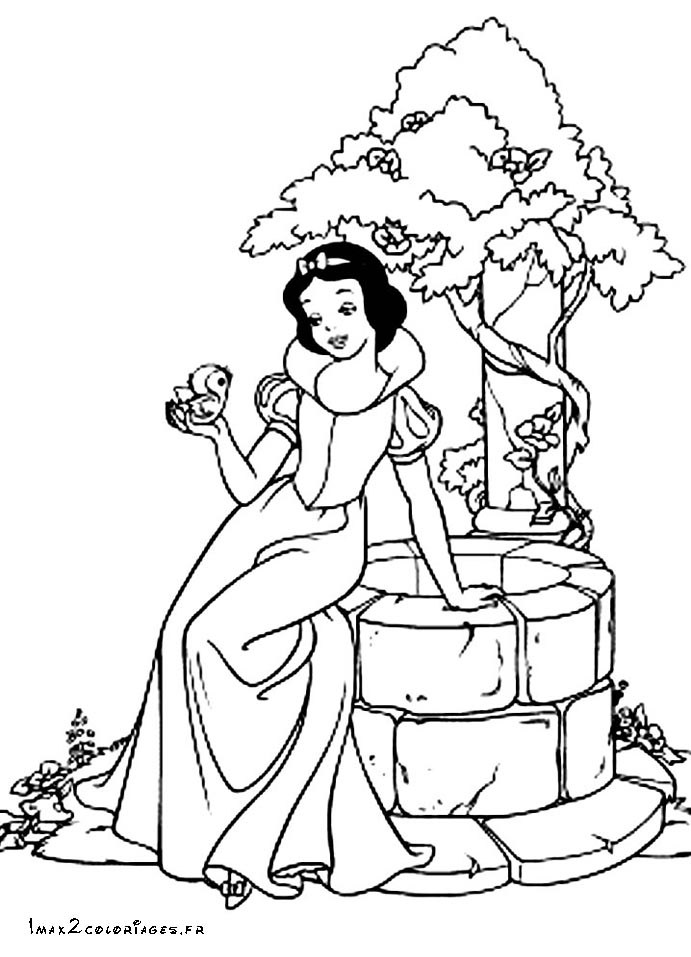 Blanche-Neige et les Sept Nains dans la forêt enchantée