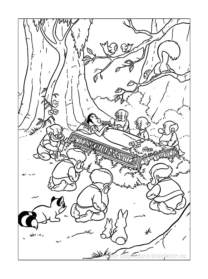 Blanche-Neige et les Sept Nains en pleine forêt