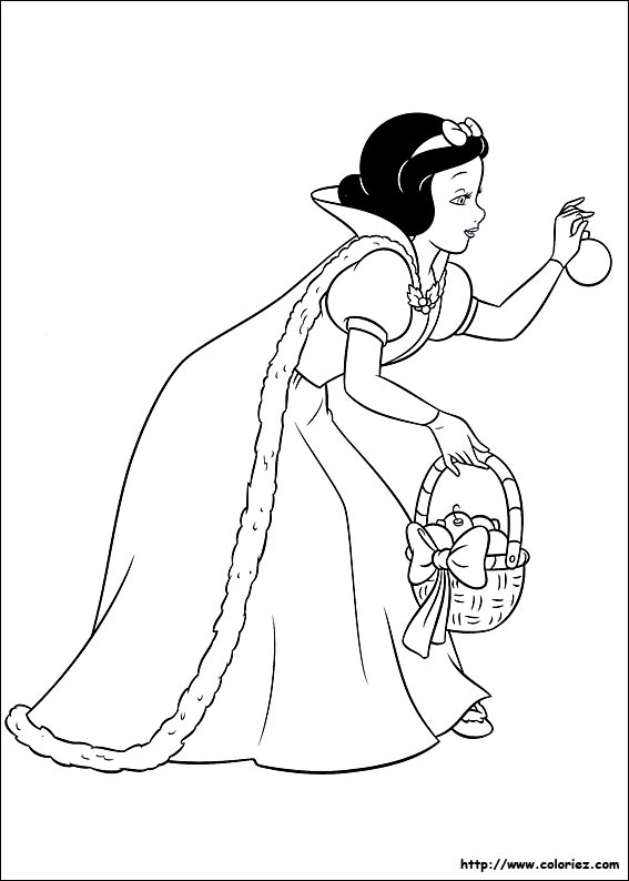 Blanche-Neige et les Sept Nains dans la forêt