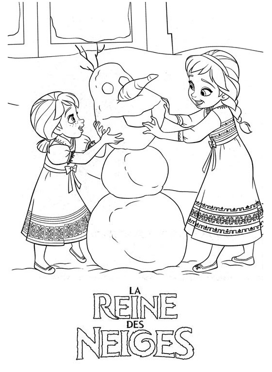 Bonhomme de neige souriant dans un paysage hivernal