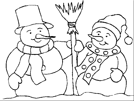 Bonhomme de neige souriant dans un paysage hivernal