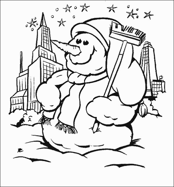 Un bonhomme de neige souriant dans un décor hivernal