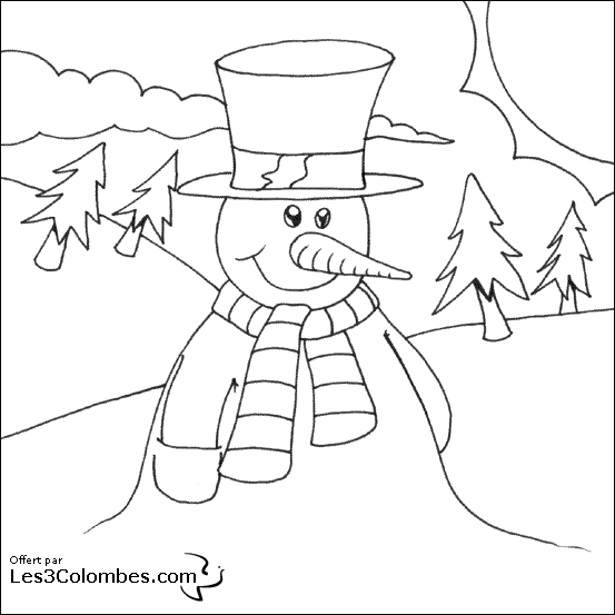 Bonhomme de neige souriant dans un paysage hivernal