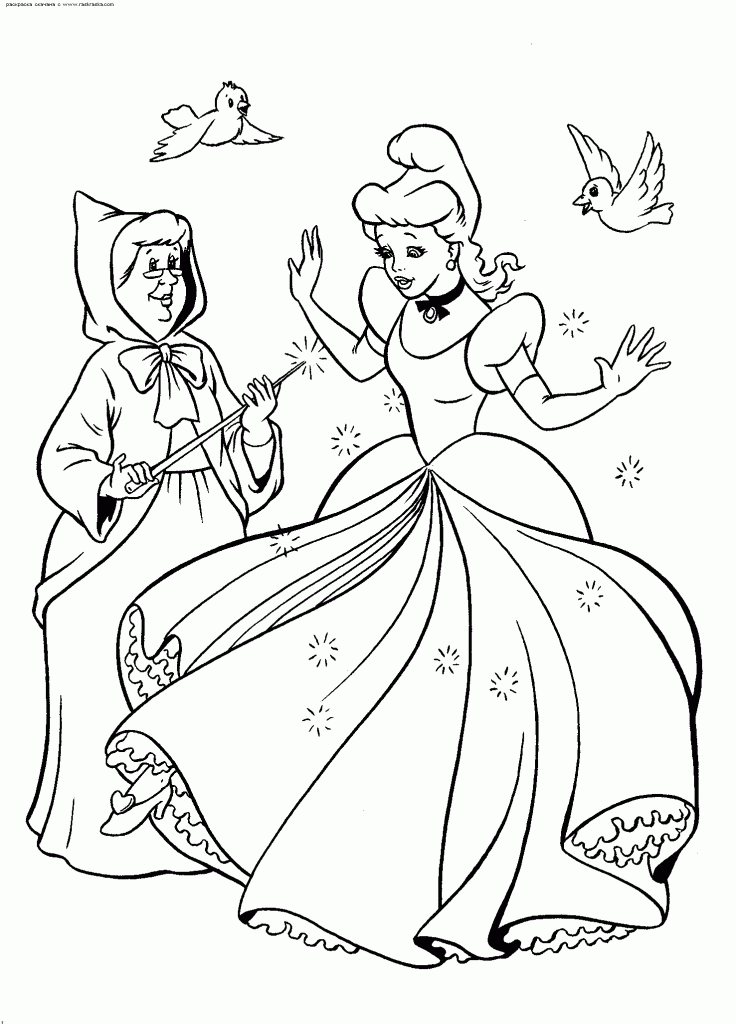 Cendrillon en train de danser avec le Prince dans un bal somptueux