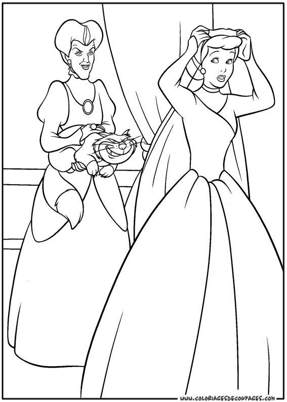 Cendrillon en train de danser avec son prince dans le palais