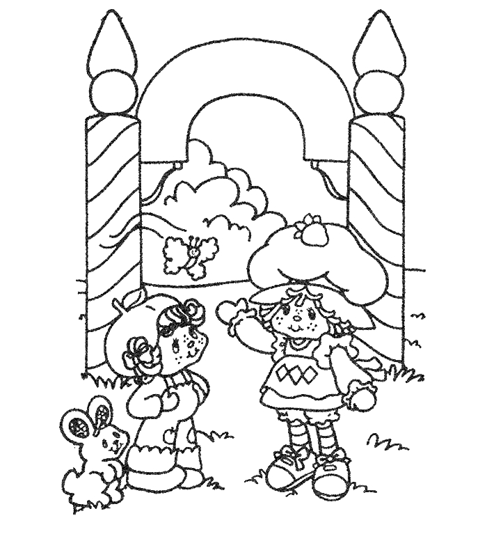 Charlotte aux fraises et Fraisinette dans un jardin fruité Charlotte aux fraises et Fraisinette dans un jardin fruité