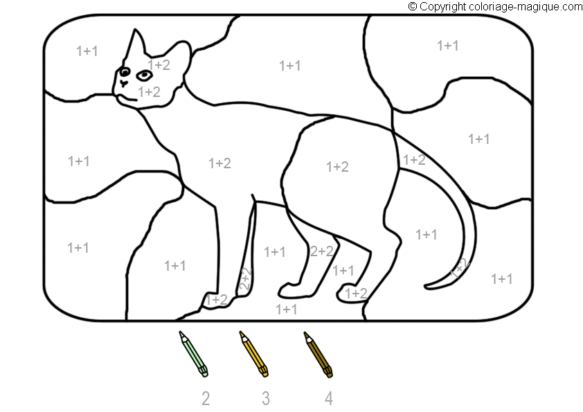 Un chat joueur s'amusant avec une pelote de laine