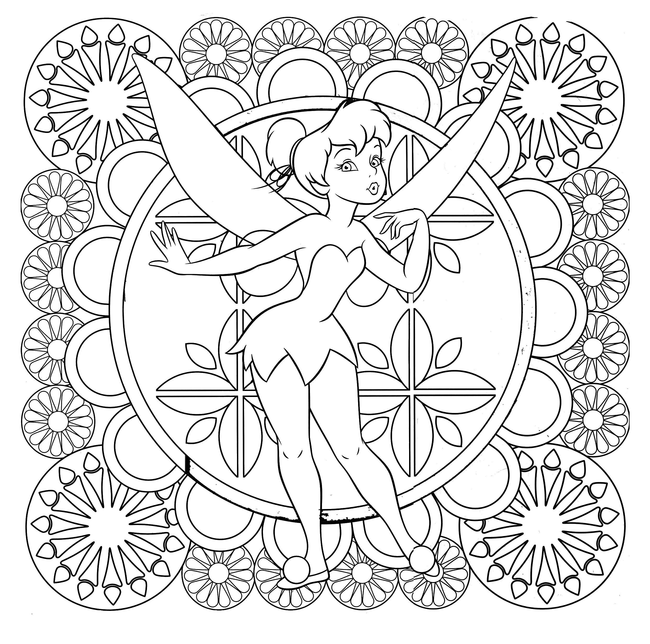 Coloriage de Clochette dans un décor floral et naturel