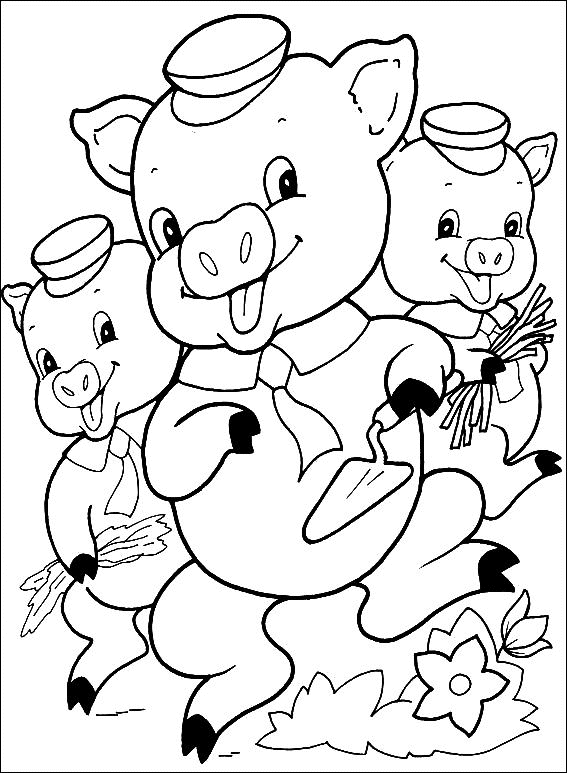 Un cochon jouant dans un champ verdoyant