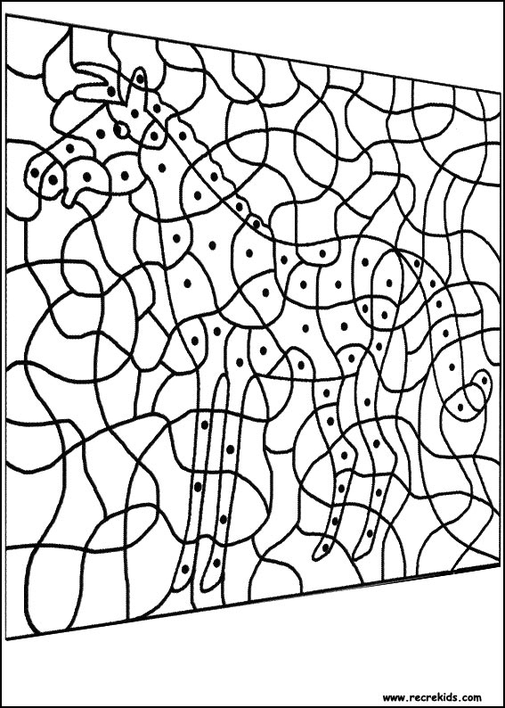 Coloriage d'un éléphant au milieu d'une jungle luxuriante