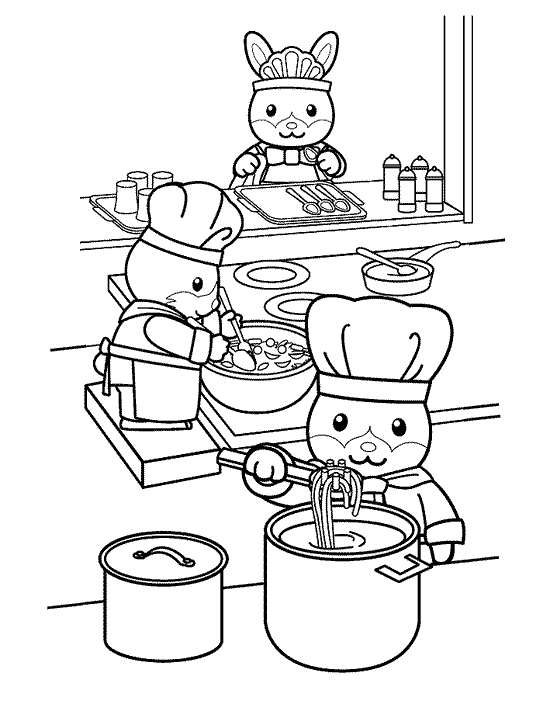 Un cuisinier et une cuisinière en pleine préparation culinaire