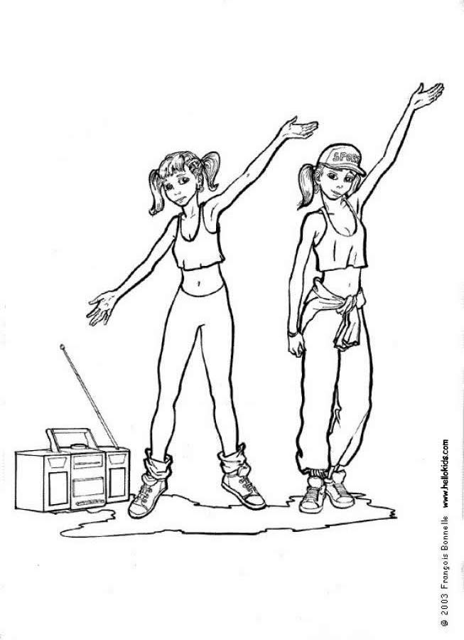 Danseur et danseuse en pleine performance artistique