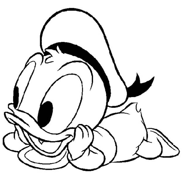 Donald Duck en pleine action avec un sourire malicieux