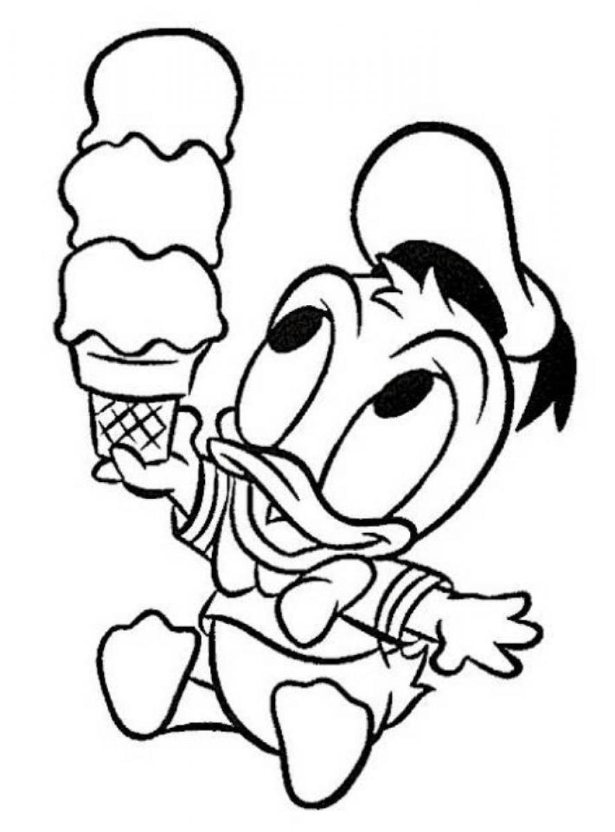 Donald Duck souriant avec un chapeau de marin sur fond simple