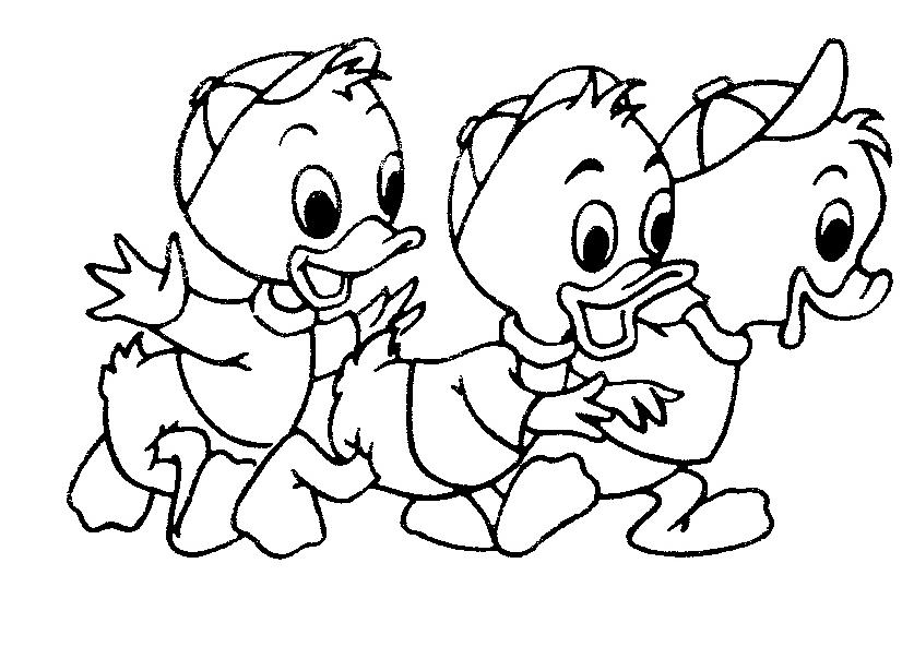 Donald Duck souriant avec une casquette sur fond simple
