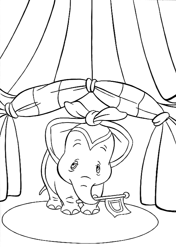 Dumbo et son ami Timothy dans une scène joyeuse sous un ciel dégagé