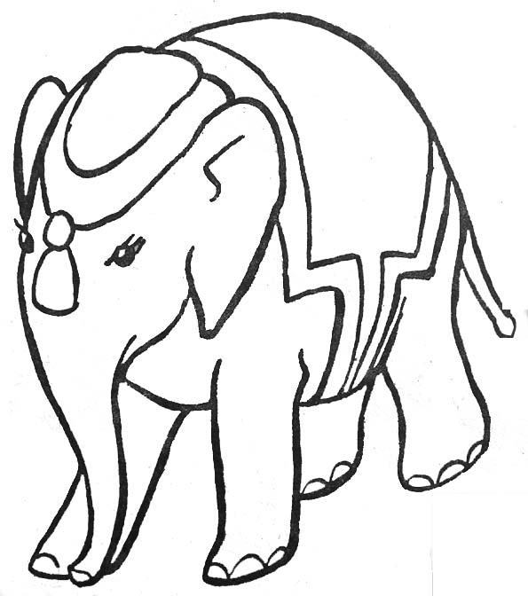 Un éléphant joyeux se balançant sous un arbre