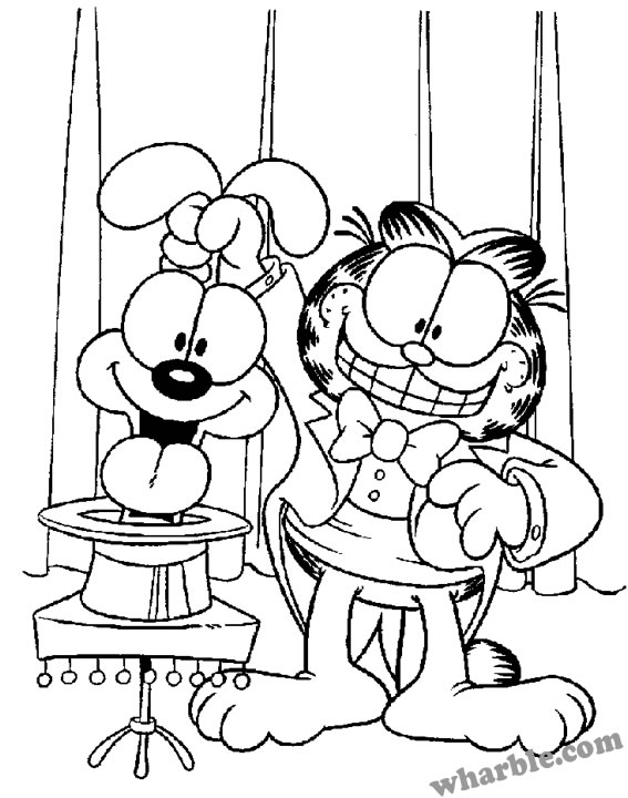 Garfield en pleine sieste sur un coussin confortable