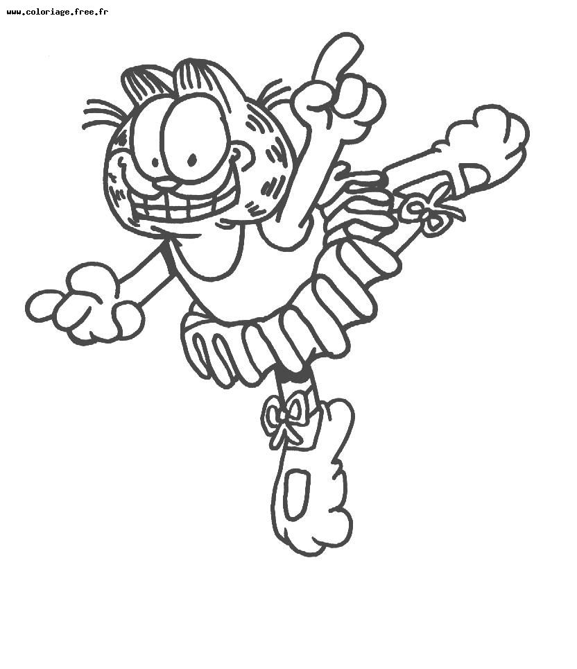 Garfield se prélasse sur un coussin, entouré de ses amis