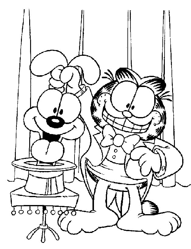 Garfield en pleine dégustation de nourriture dans un décor chaleureux
