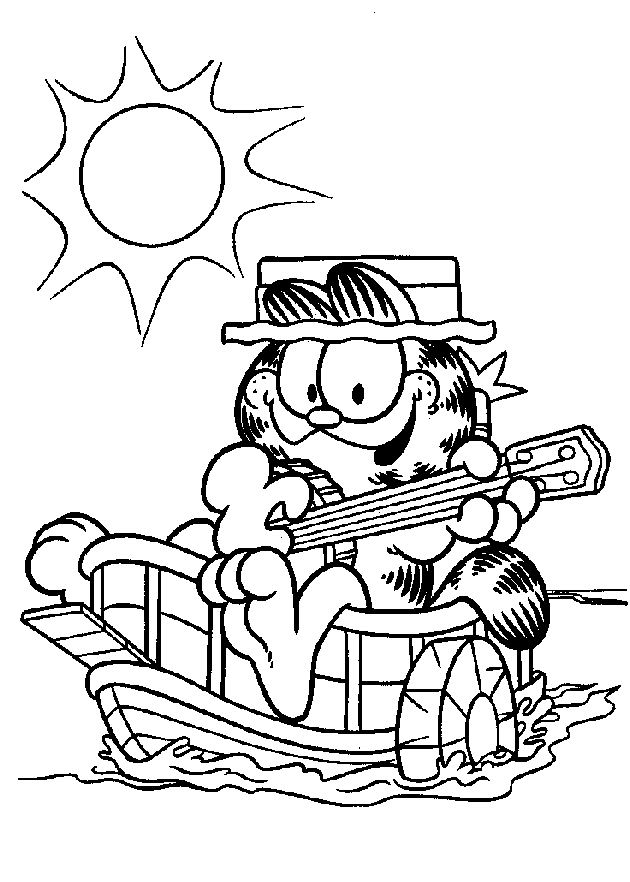 Garfield en pleine pause sur un coussin moelleux