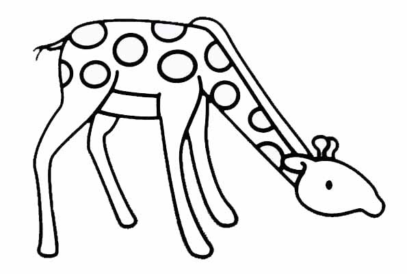 Coloriage d'une girafe majestueuse dans un paysage naturel