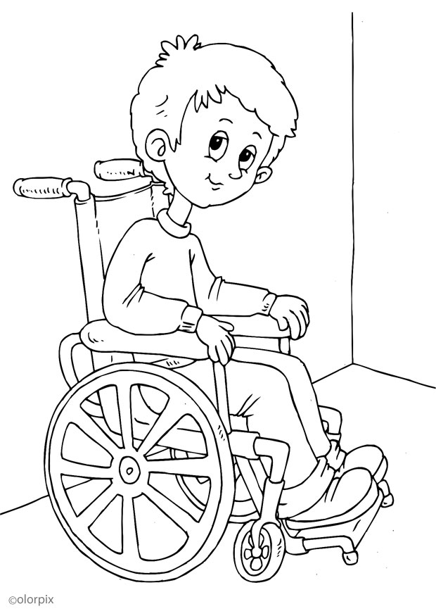 Un jeune garçon en fauteuil roulant peint un tableau dans un parc