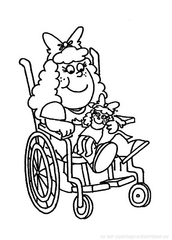 Un enfant en fauteuil roulant souriant au parc