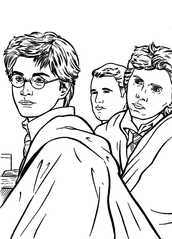 Harry Potter avec sa baguette magique dans un décor mystérieux