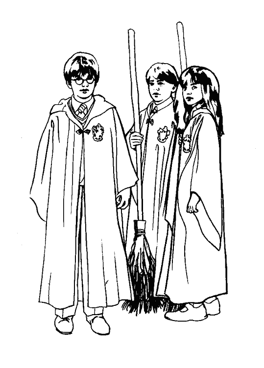Harry Potter en plein vol sur son balai dans un décor magique