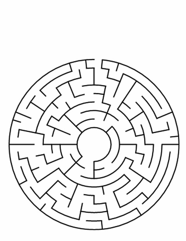 Un labyrinthe complexe rempli de chemins sinueux et de défis