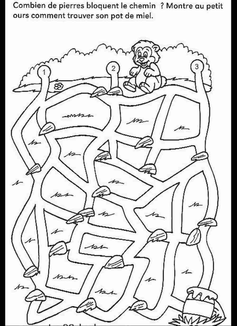 Coloriage d'un labyrinthe complexe avec chemins sinueux et obstacles