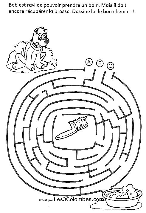 Coloriage de labyrinthes avec plusieurs chemins et motifs variés