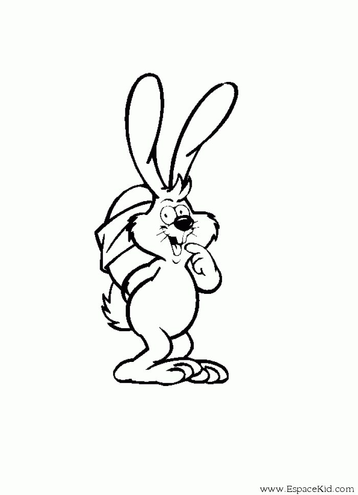 Un lapin joyeux se prélasse dans un champ verdoyant