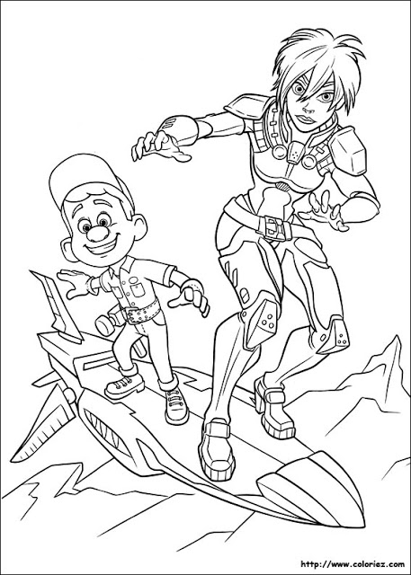 Ralph et Vanellope en pleine course dans le monde numérique
