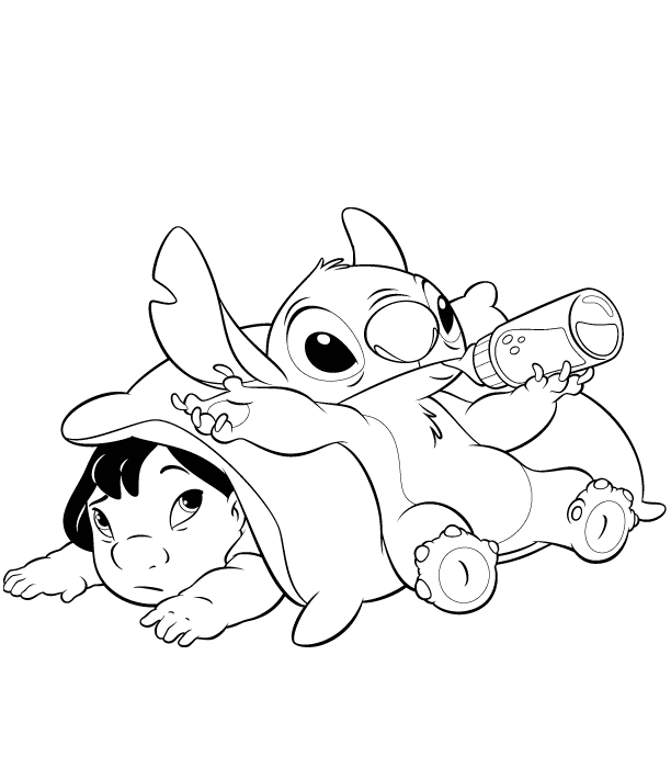 Lilo et Stitch jouant ensemble sur une plage ensoleillée