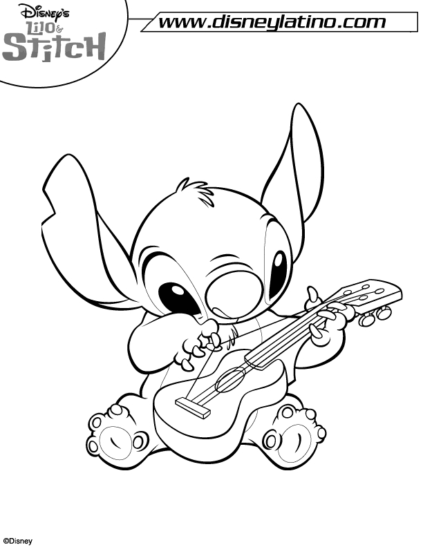 Lilo et Stitch s'amusent sur la plage avec un décor tropical