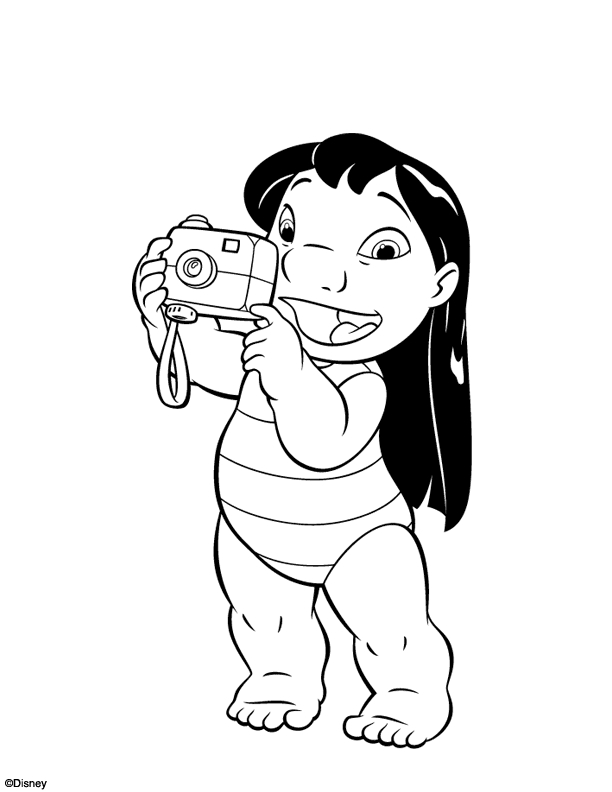 Lilo et Stitch en pleine aventure sur une plage ensoleillée
