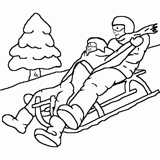 Un enfant s'amusant sur une luge dans un paysage hivernal