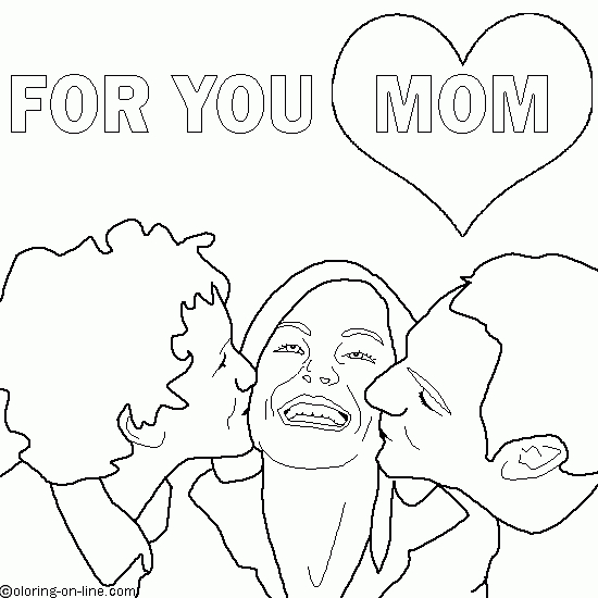 Une maman souriante entourée de fleurs et de cœurs Une maman souriante entourée de fleurs et de cœurs